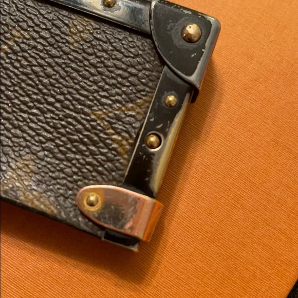 Authentic Louis Vuitton Cell Traincase iPhone 7+8 - Picture 7 of 11